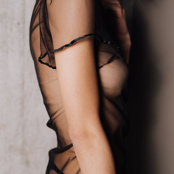 Maison Revolt “Sugar” Sheer Mesh Top – Size XS - Picture 5 of 7